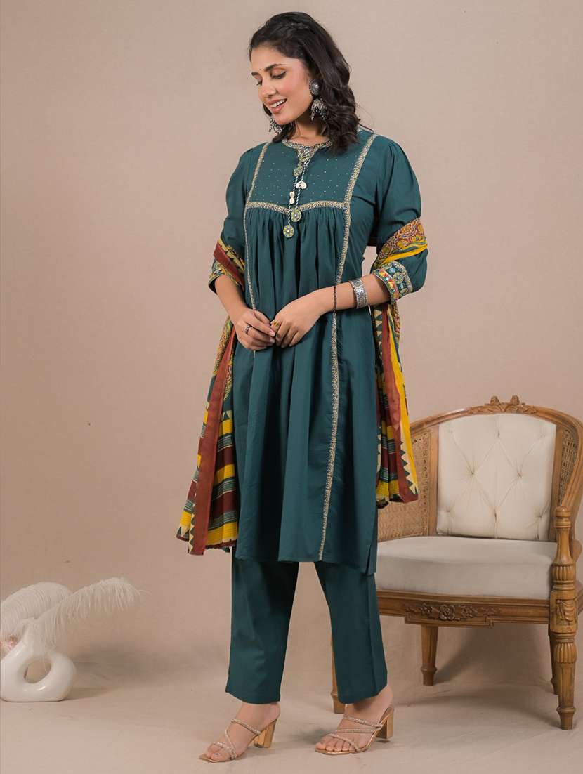 women three quarter sleeve kurta pant with dupatta set - 21962168 -  Standard Image - 4