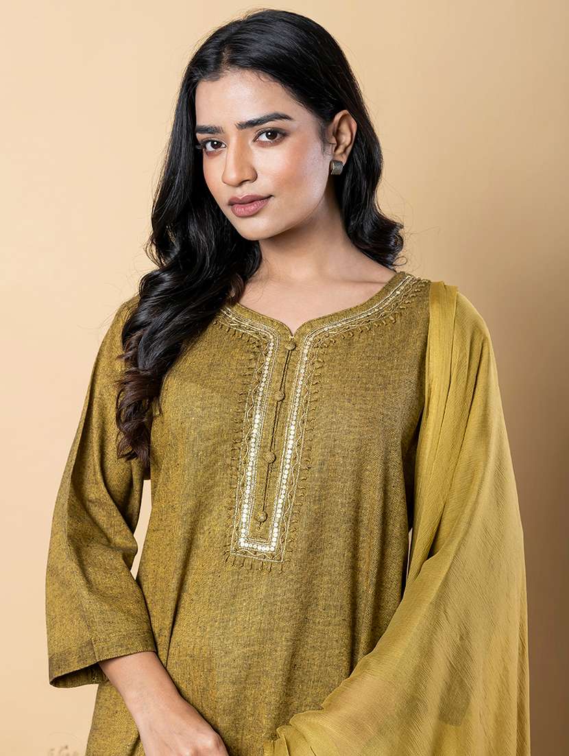 women three quarter sleeve kurta pant with dupatta set - 21962174 -  Standard Image - 4