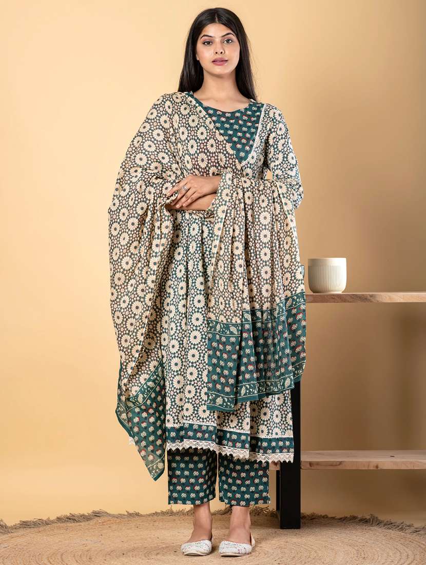 women three quarter sleeve kurta pant with dupatta set