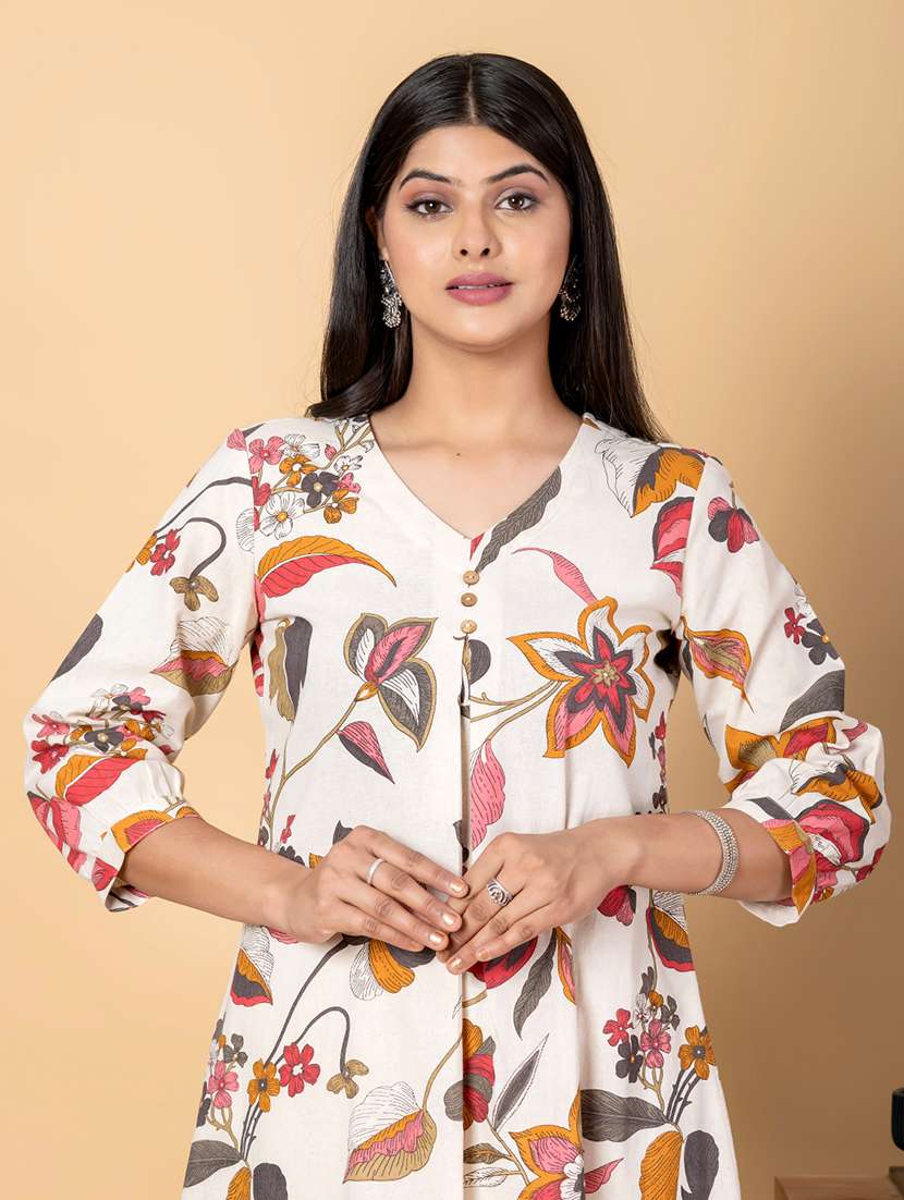 women three quarter sleeve kurta pant set - 21962187 -  Standard Image - 4