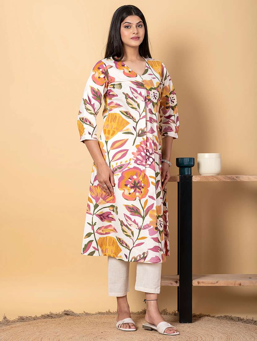 women three quarter sleeve kurta pant set - 21962189 -  Standard Image - 1