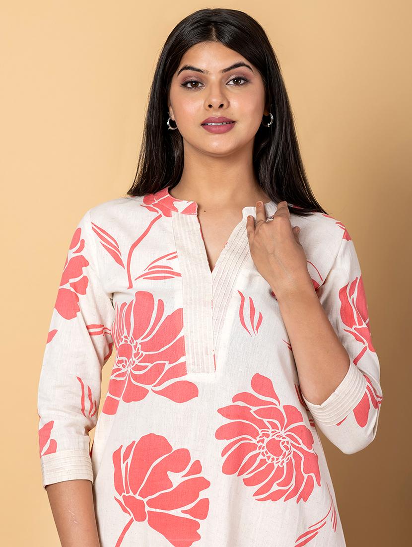 women three quarter sleeve kurta pant set - 21962196 - Standard Image - 4