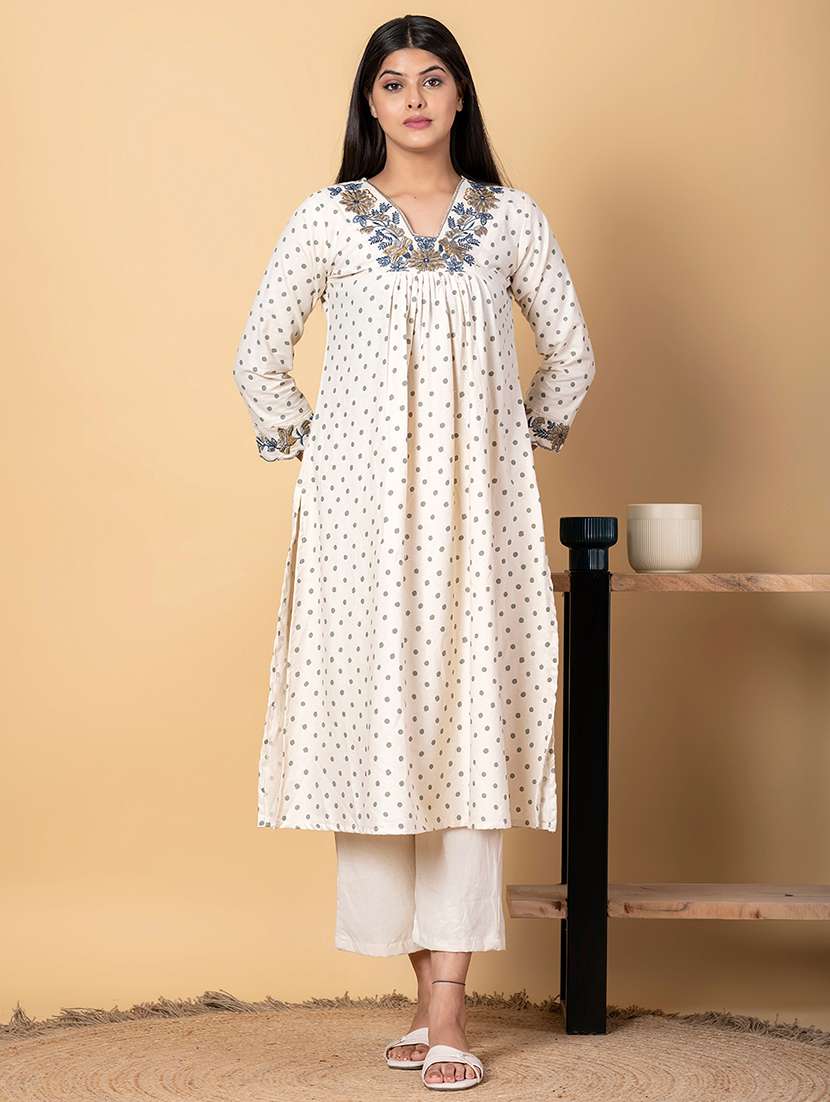 women three quarter sleeve kurta pant set - 21962197 -  Standard Image - 1