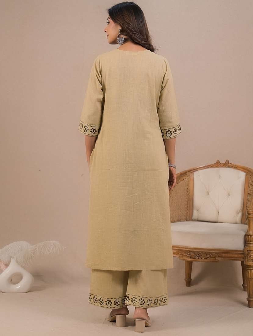 women three quarter sleeve kurta pant with dupatta set - 21962199 -  Standard Image - 4