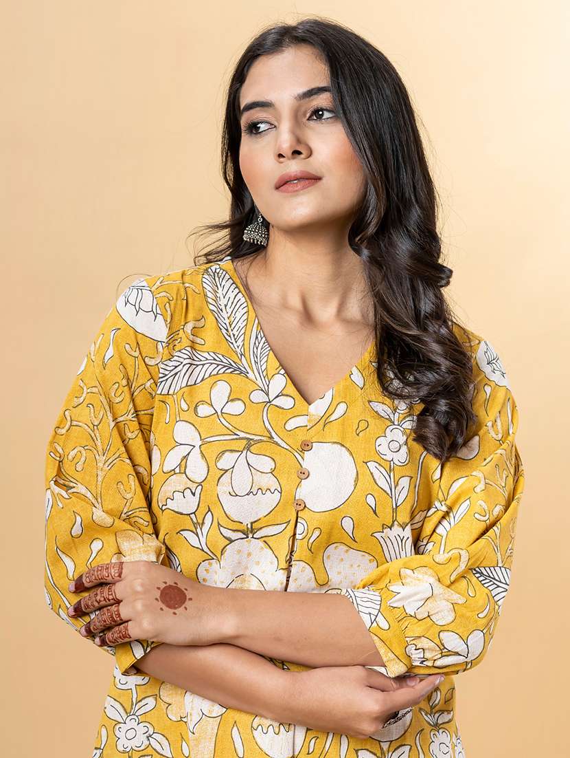 women printed three quarter sleeve kurta pant set - 21962219 -  Standard Image - 4