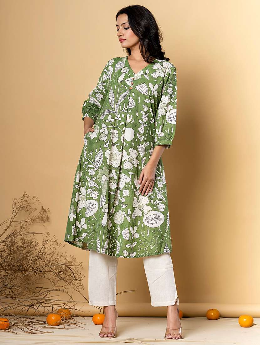 women printed three quarter sleeve kurta pant set - 21962220 -  Standard Image - 1