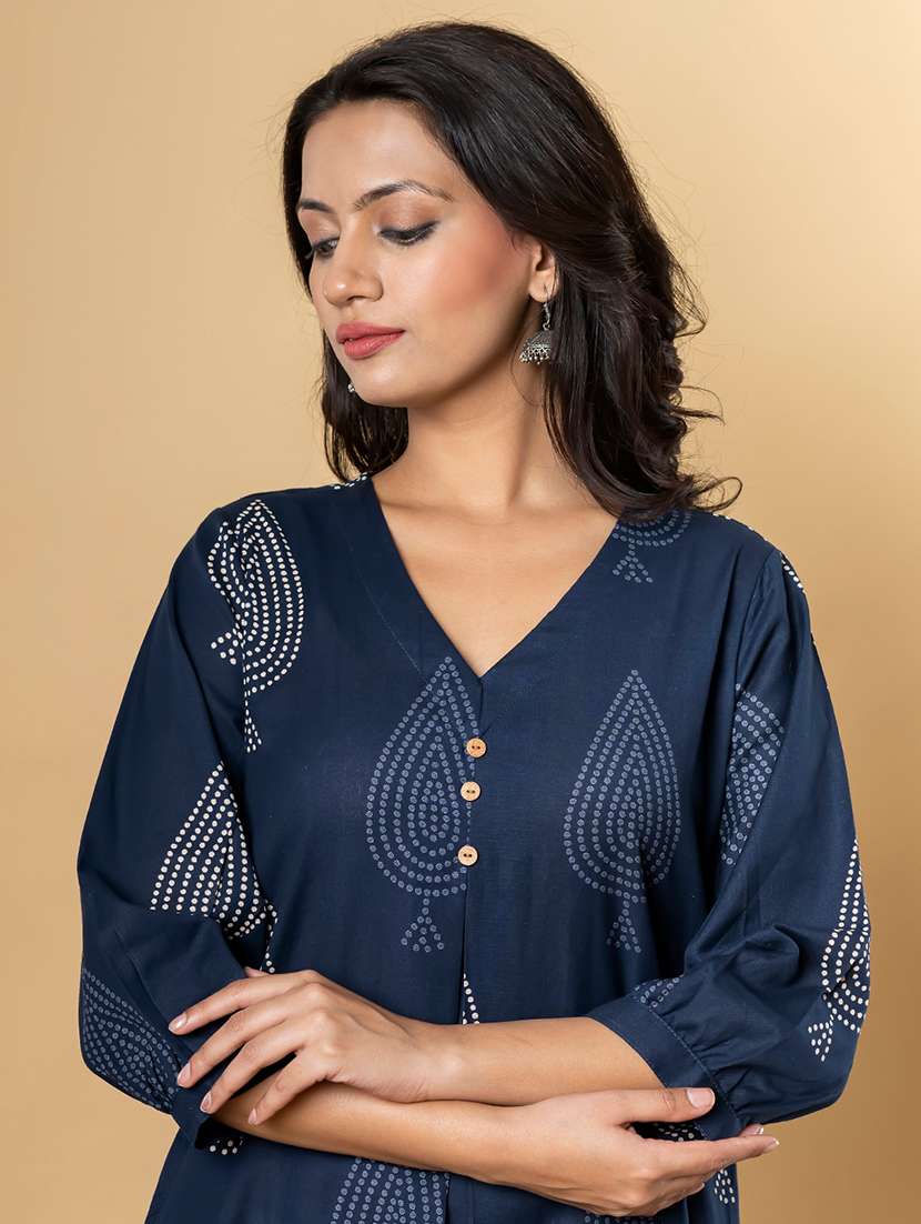 women printed three quarter sleeve kurta pant set - 21962223 -  Standard Image - 4