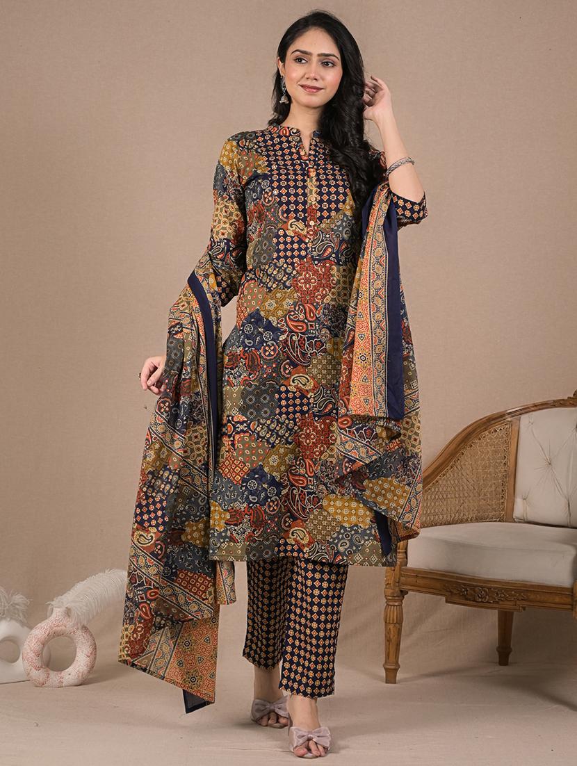 women three quarter sleeve kurta pant with dupatta set - 21962229 -  Standard Image - 1