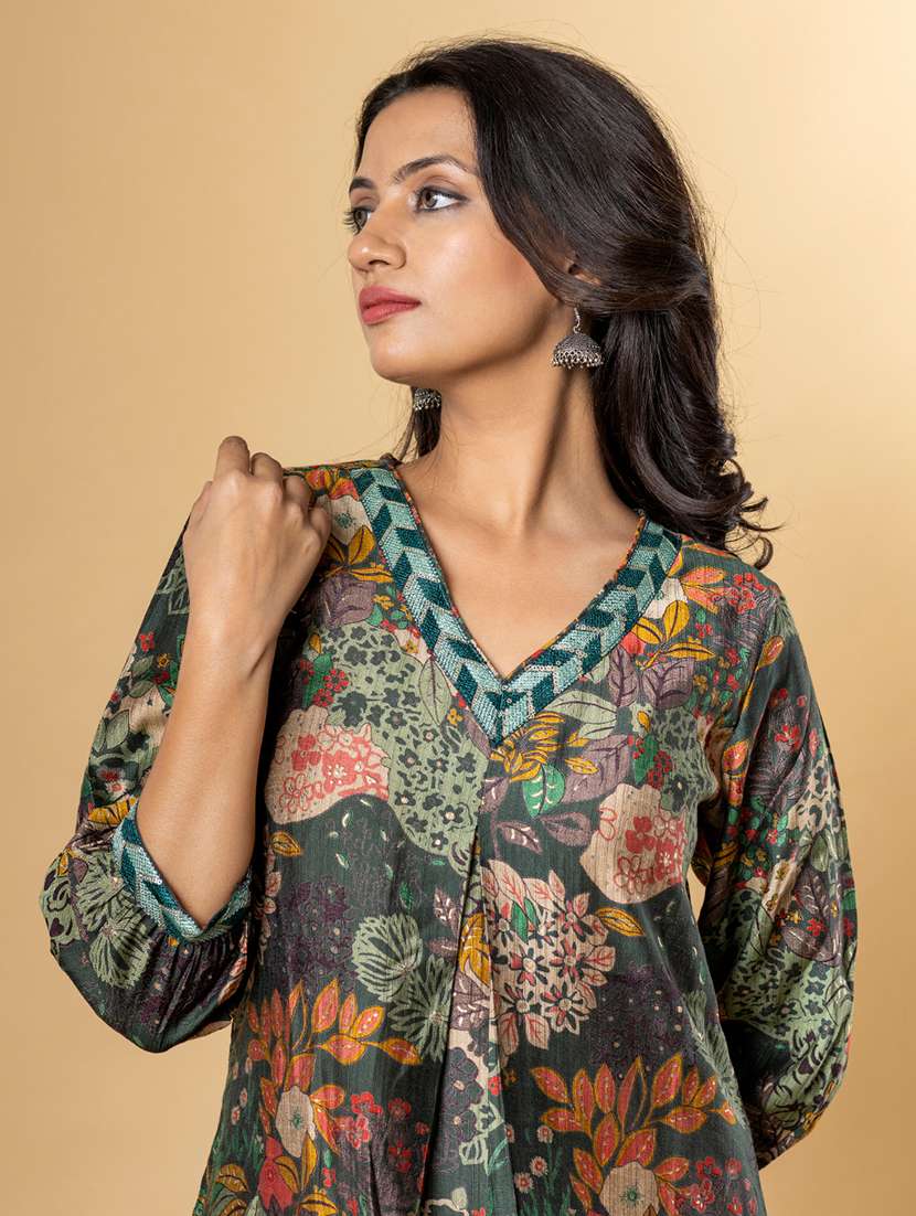 women printed three quarter sleeve kurta pant set - 21962280 -  Standard Image - 4