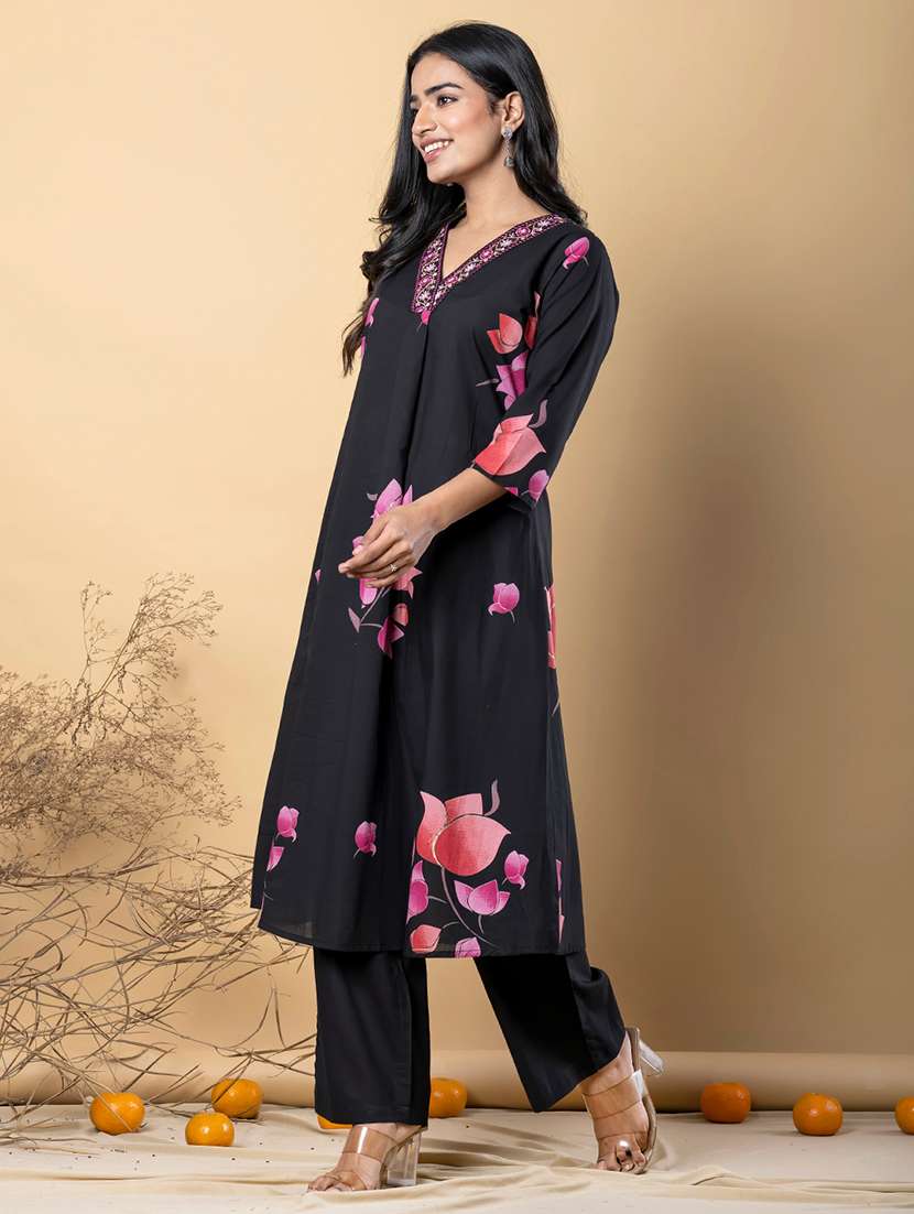 women printed three quarter sleeve kurta pant set - 21962281 -  Standard Image - 1