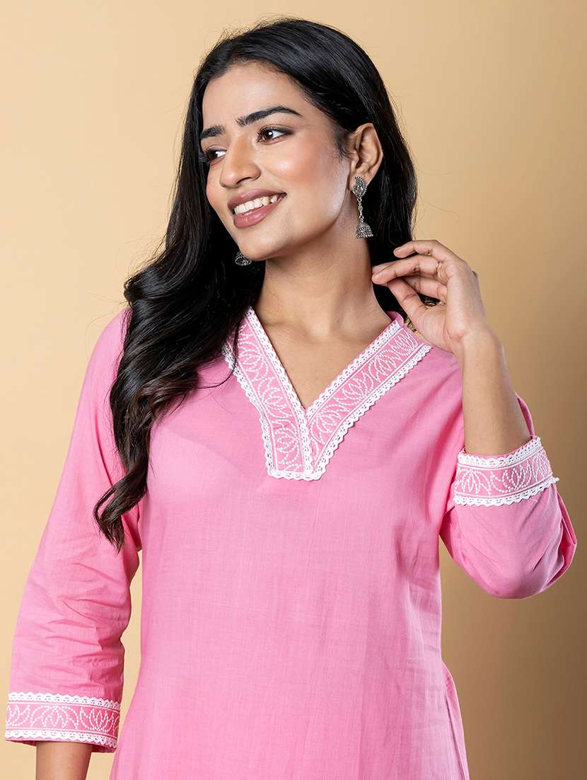 women embroidered three quarter sleeve kurta pant set - 21962289 - Standard Image - 4