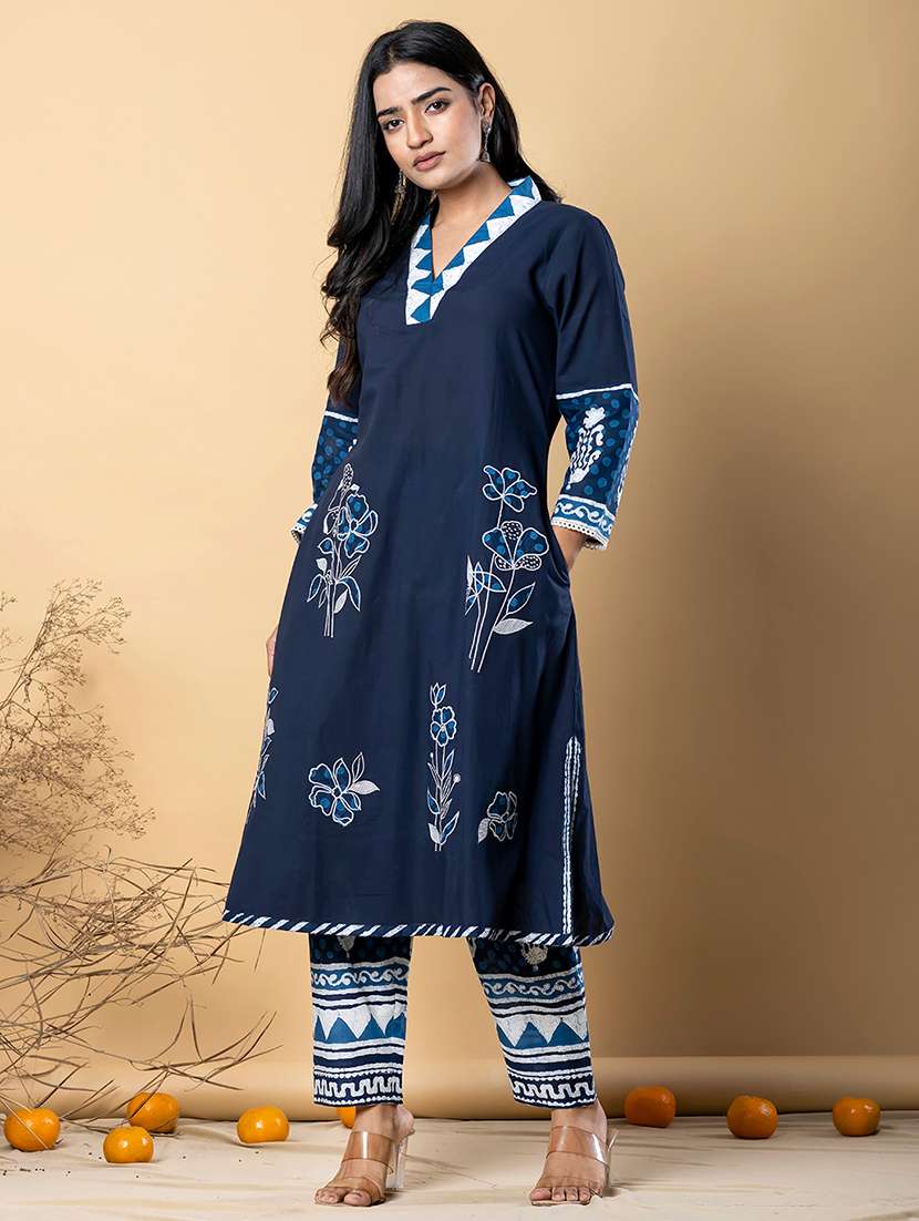 women printed three quarter sleeve kurta pant set - 21962292 -  Standard Image - 1