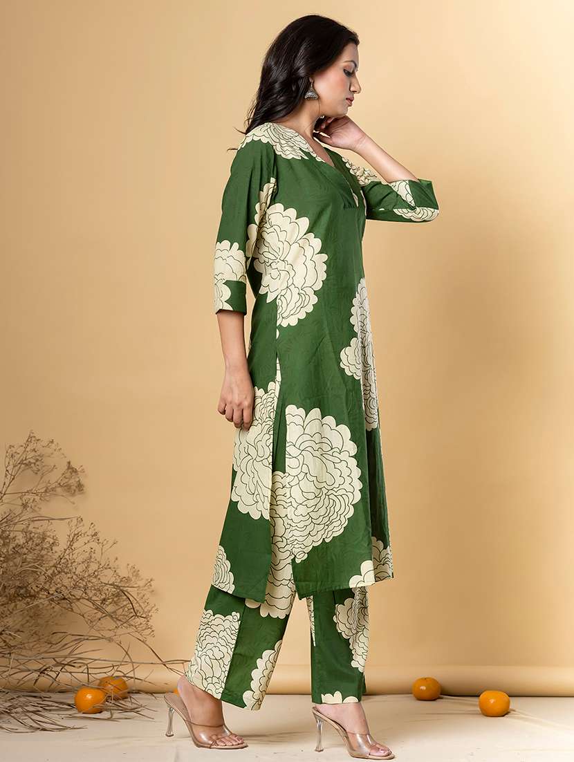 women printed three quarter sleeve kurta pant set - 21962293 -  Standard Image - 1