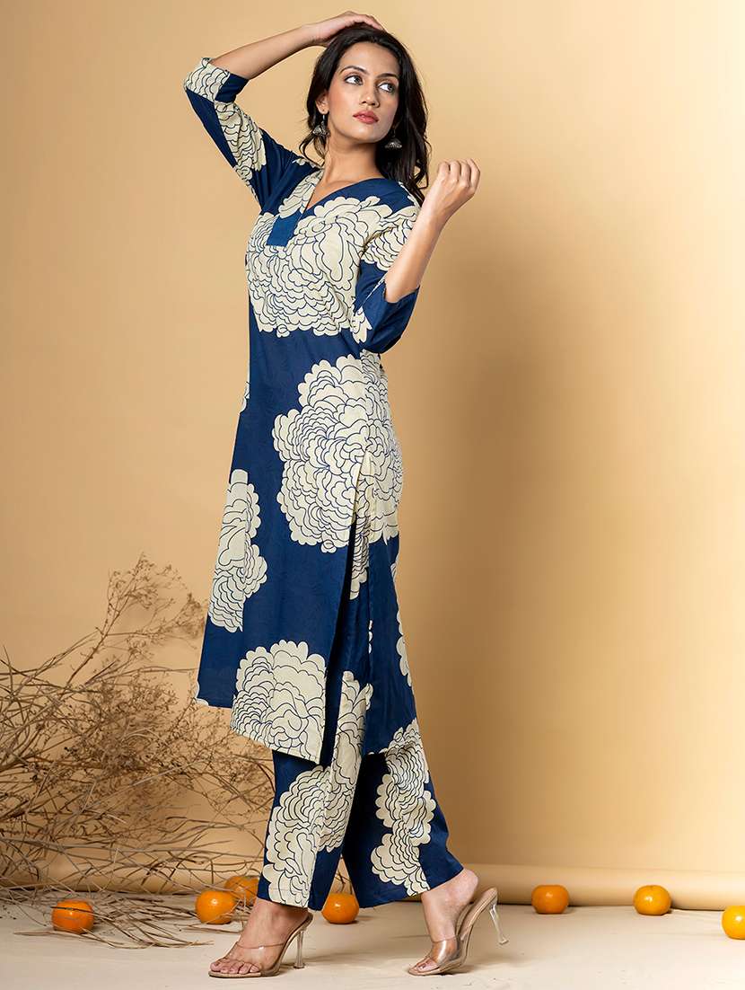 women printed three quarter sleeve kurta pant set - 21962294 -  Standard Image - 1