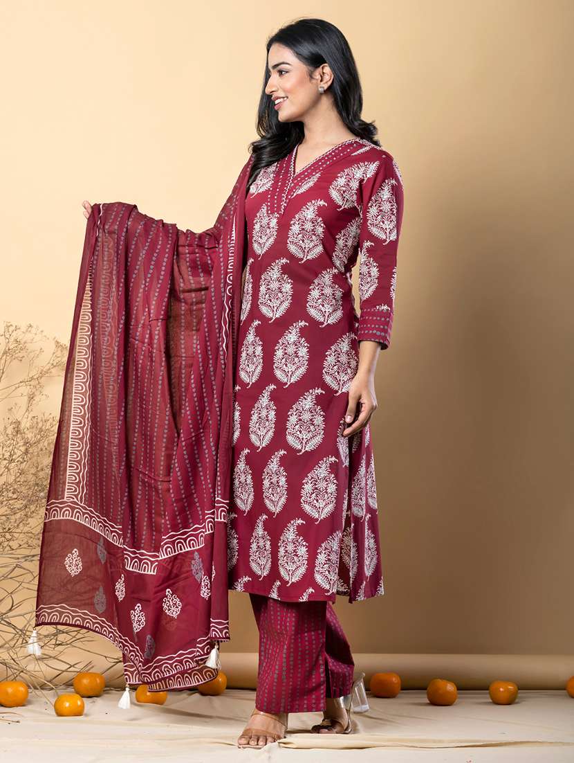 women three quarter sleeve kurta pant with dupatta set - 21962298 -  Standard Image - 1