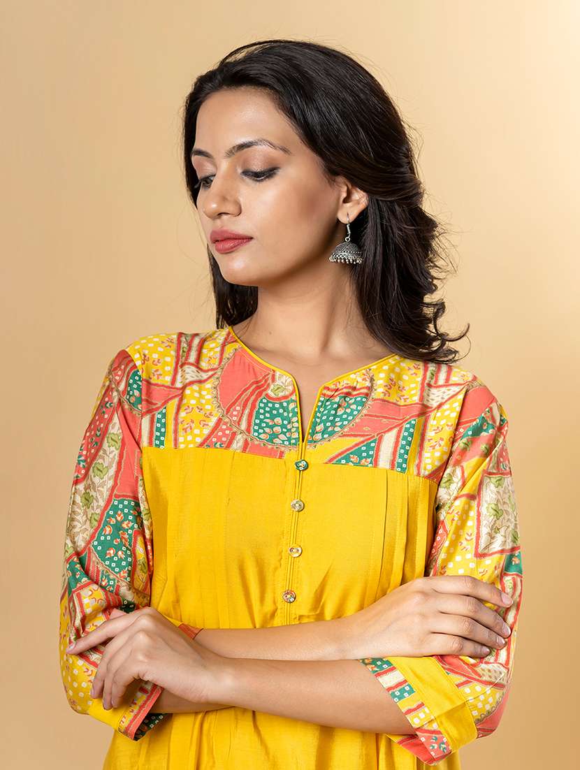 women printed three quarter sleeve kurta pant set - 21962308 -  Standard Image - 4