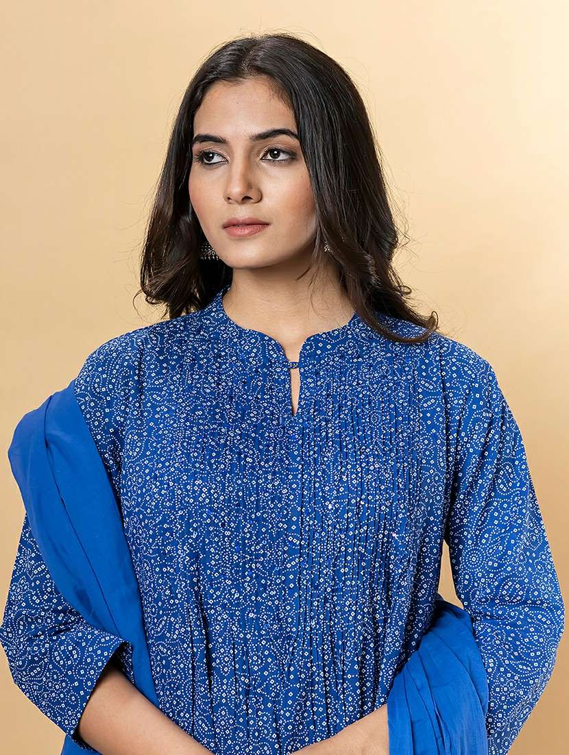 women three quarter sleeve kurta pant with dupatta set - 21962317 -  Standard Image - 4