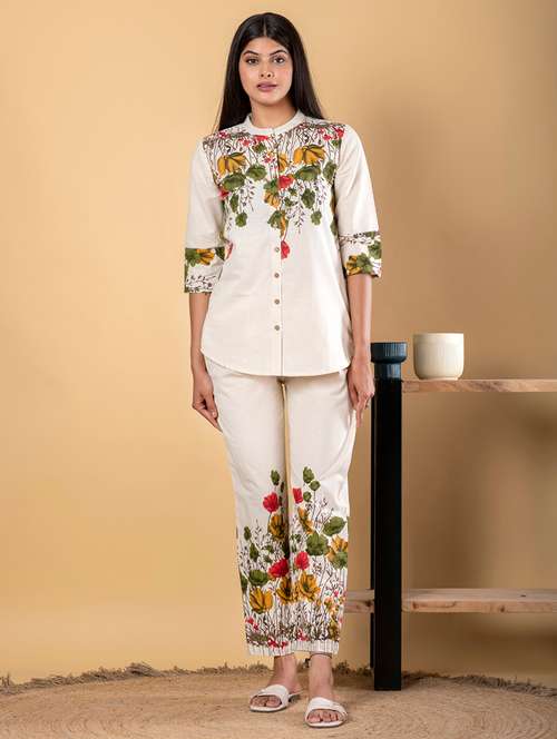 women three quarter sleeve ethnic co-ord set - 21962341 - Standard Image - 0