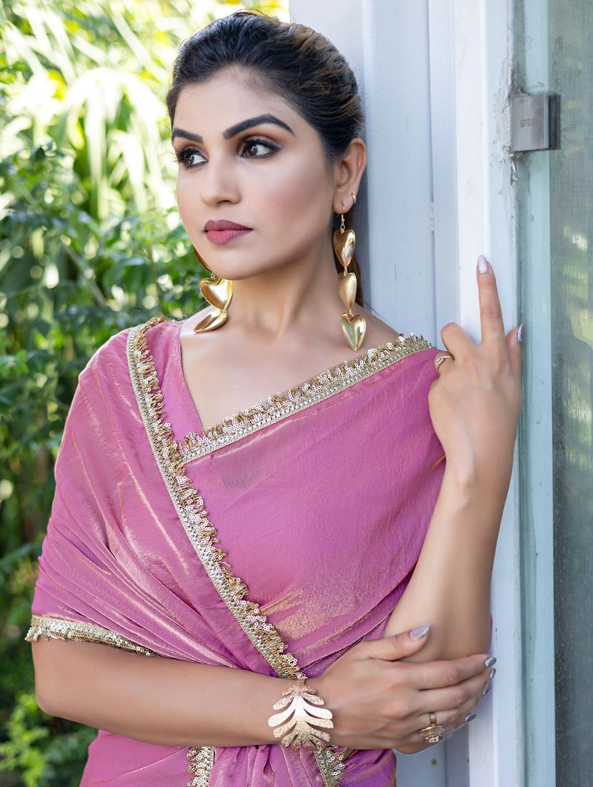 women solid with embellished bordered saree with blouse - 21962550 - Standard Image - 4