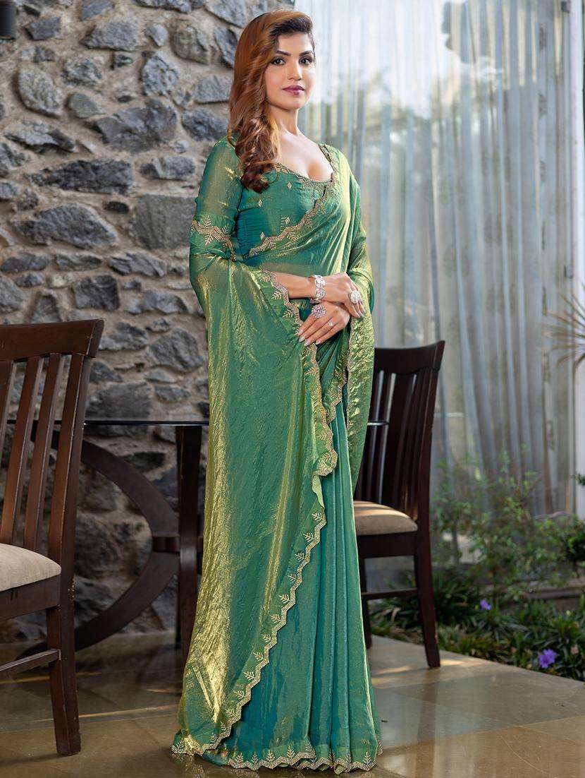 women solid with embellished bordered saree with blouse - 21962573 -  Standard Image - 4