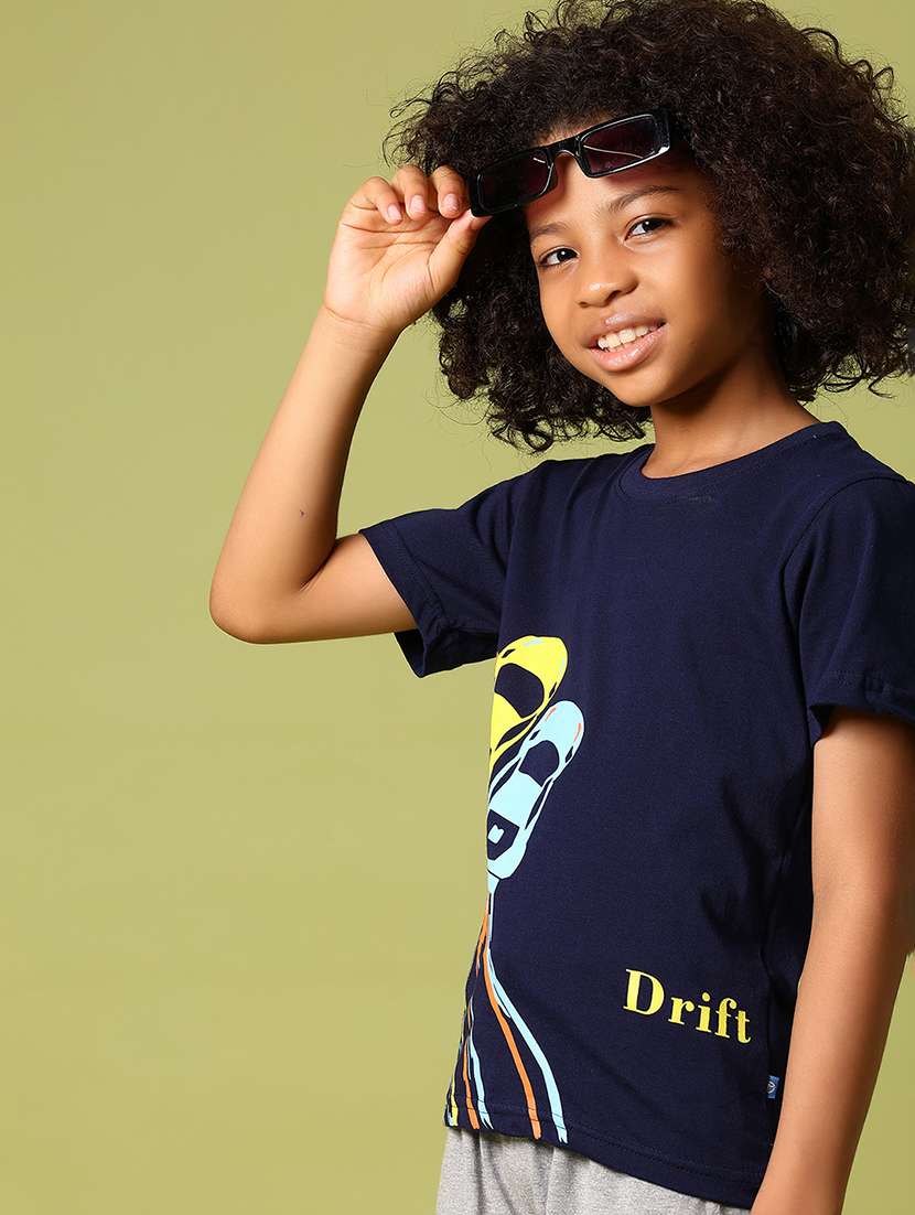 boys printed t-shirt and short set - 21962590 -  Standard Image - 1