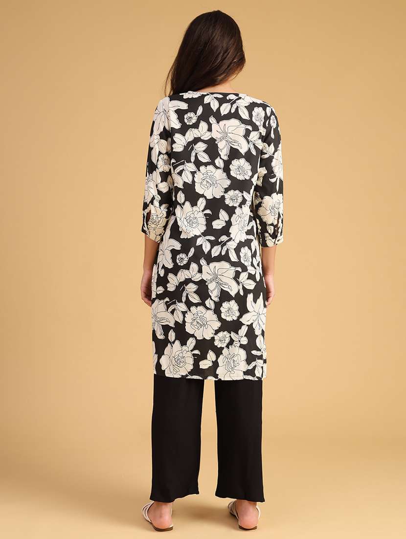 women printed three quarter sleeve straight kurta - 21962788 -  Standard Image - 4