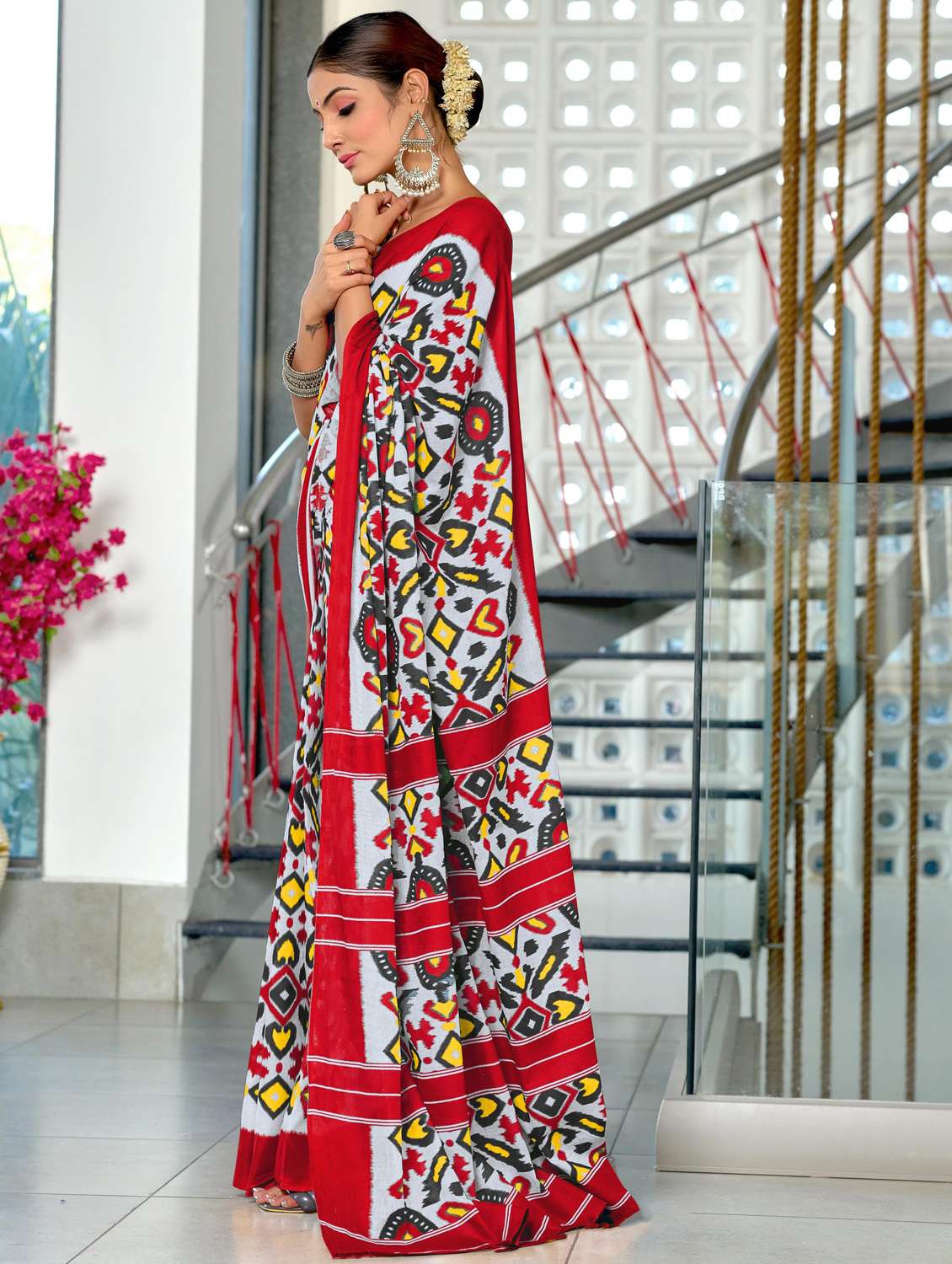 women printed casual wear saree with blouse - 21963005 -  Standard Image - 1
