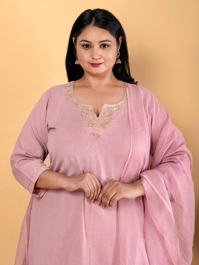 women plus size three quarter sleeve kurta pant with dupatta set - 21963103 - Standard Image - 4