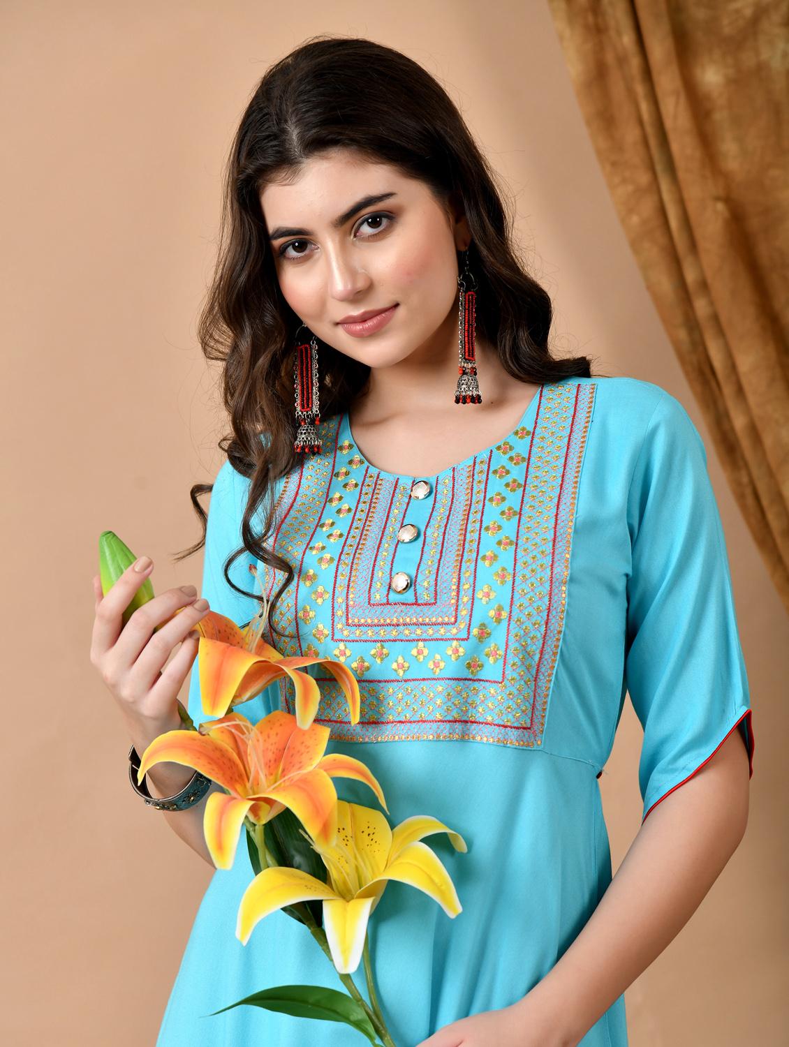 women embroidered elbow length sleeve ethnic dress - 21963336 - Standard Image - 4