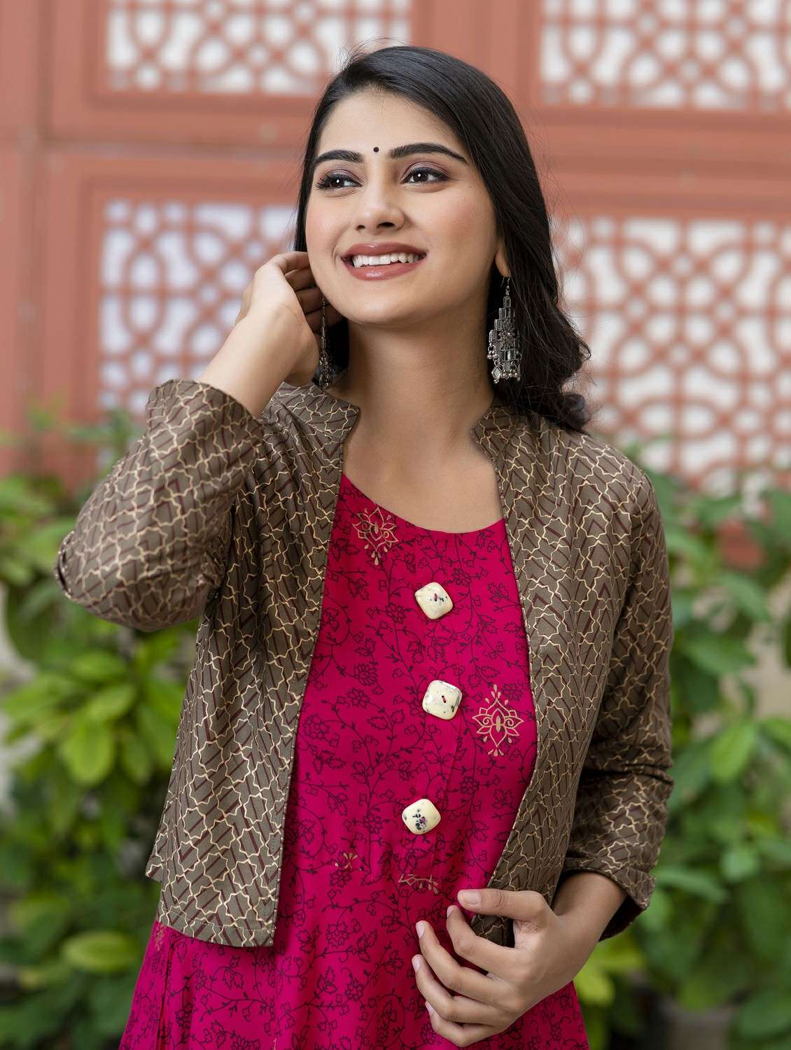 women floral printed three quarter sleeve ethnic dress - 21963338 - Standard Image - 4