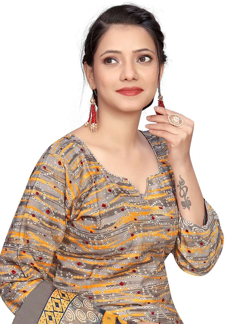 women printed three quarter sleeve kurta salwar with dupatta set - 21963365 -  Standard Image - 4