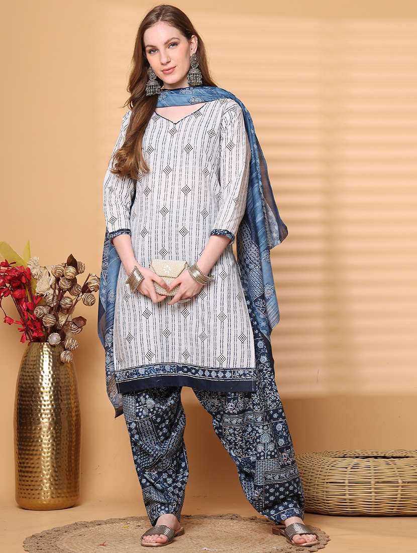 women printed three quarter sleeve kurta salwar with dupatta set - 21963381 -  Standard Image - 1