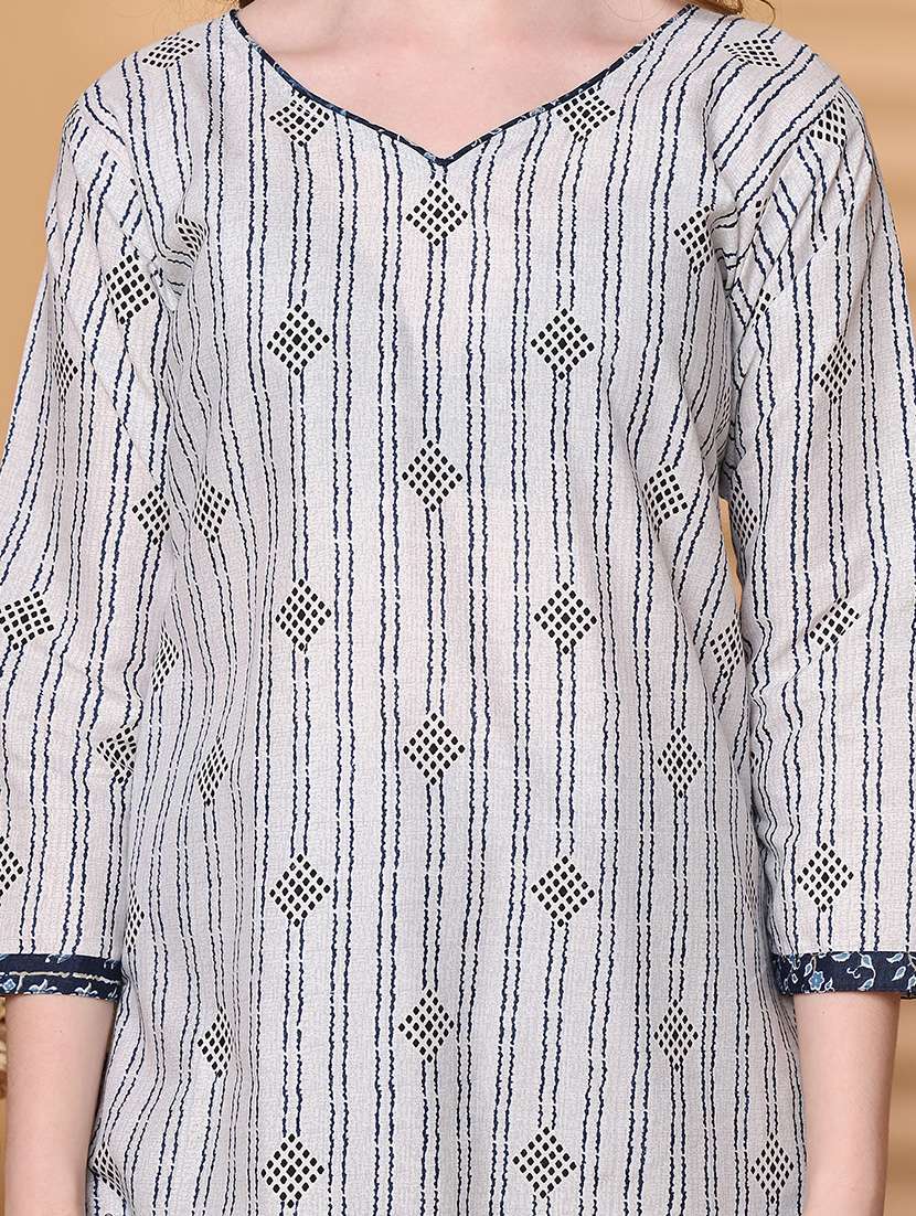 women printed three quarter sleeve kurta salwar with dupatta set - 21963381 -  Standard Image - 4