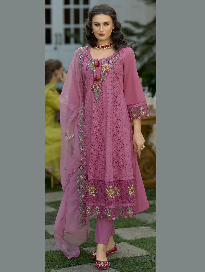 women three quarter sleeve kurta pant with dupatta set - 21963467 - Standard Image - 1