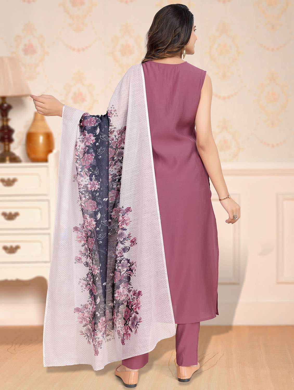 women solid sleeveless kurta pant with dupatta set - 21963485 -  Standard Image - 4