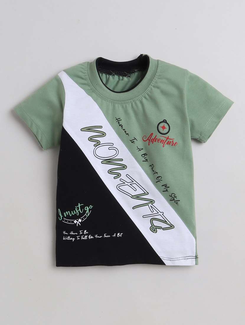 boys printed t-shirt & shorts casual wear set - 21964738 -  Standard Image - 1