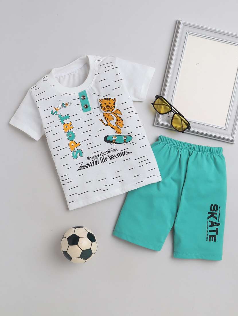 boys printed t-shirt & shorts casual wear set