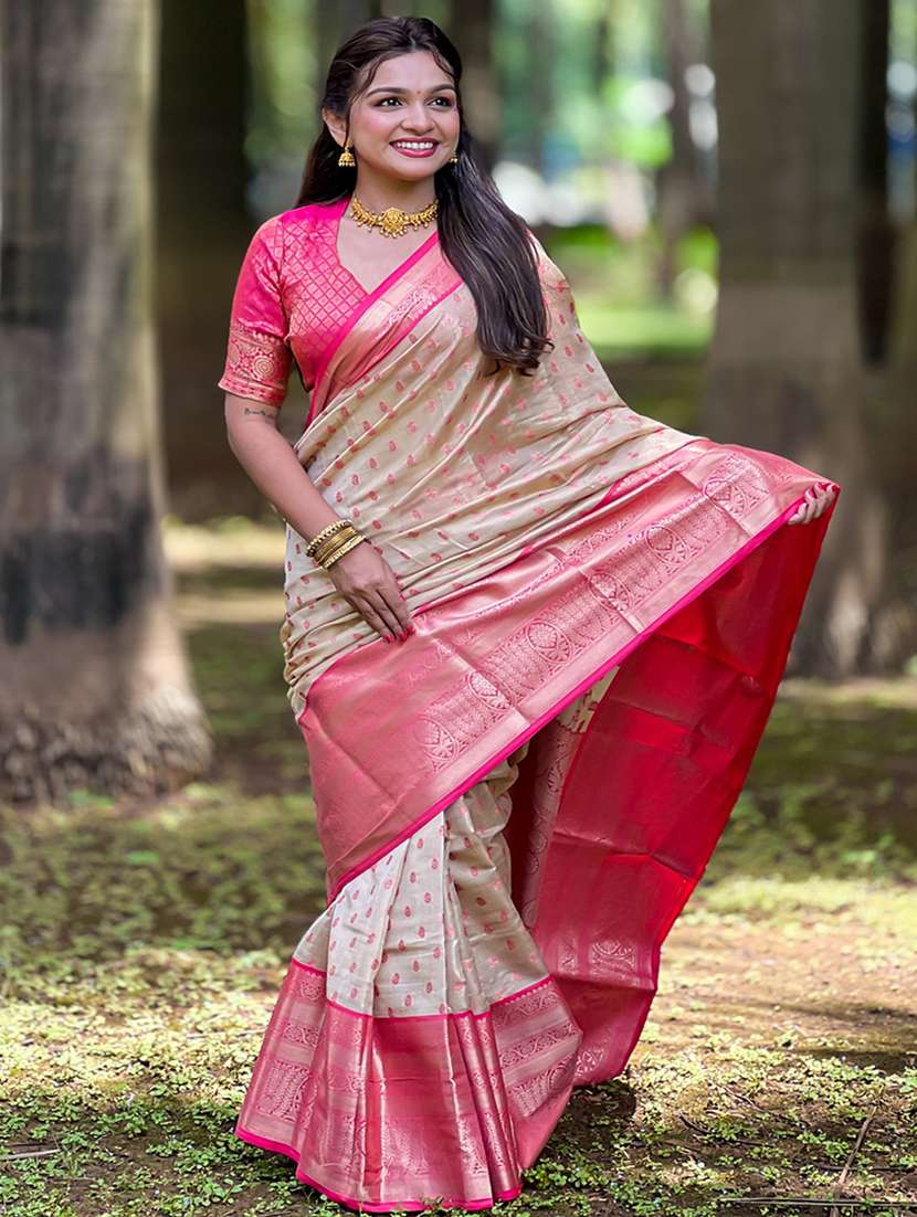 women self design kanjivaram saree with blouse