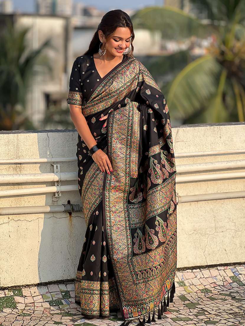 women self design banarasi saree with blouse - 21965066 -  Standard Image - 1