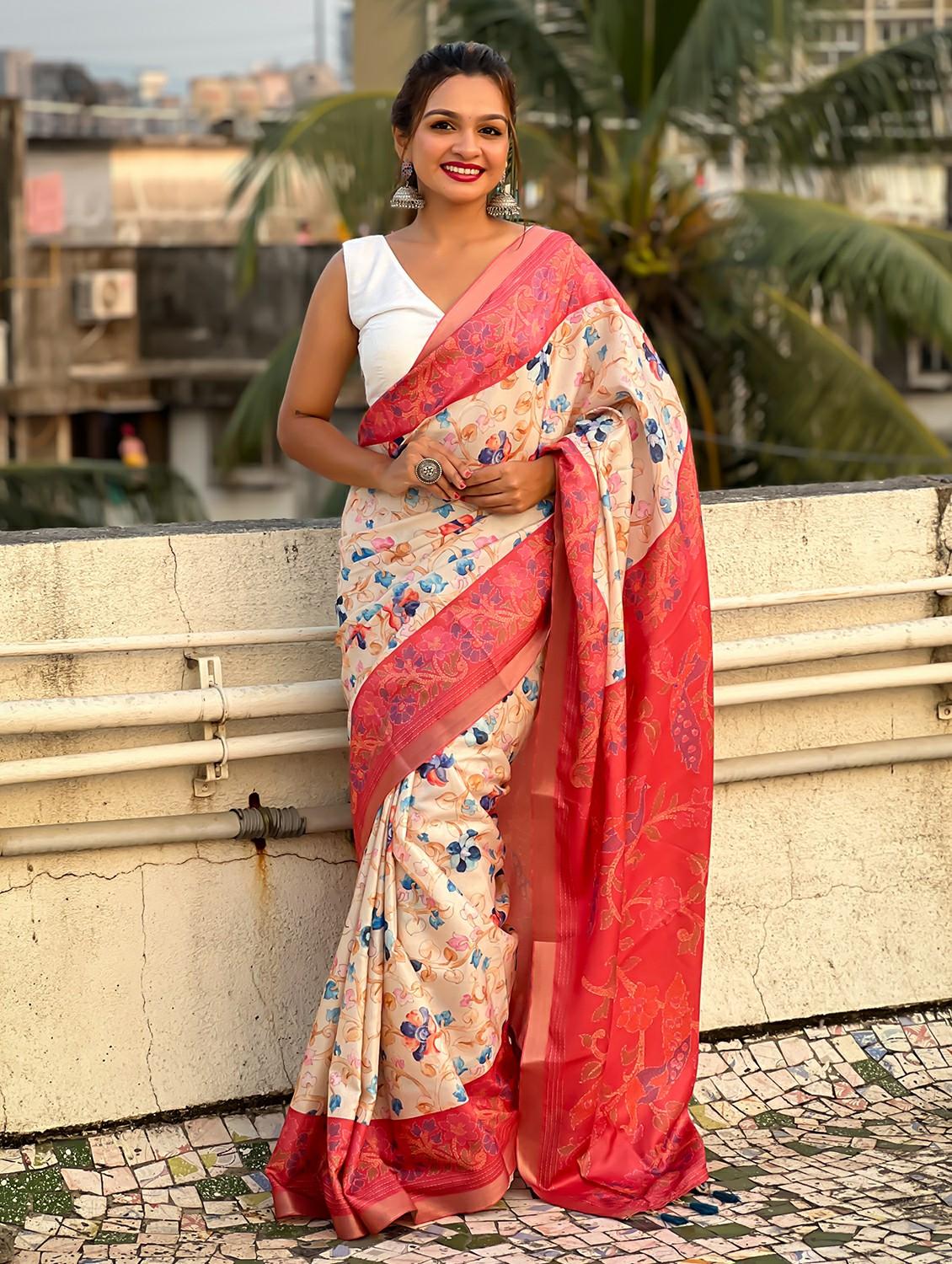women floral printed bordered saree with blouse - 21965097 - Standard Image - 1