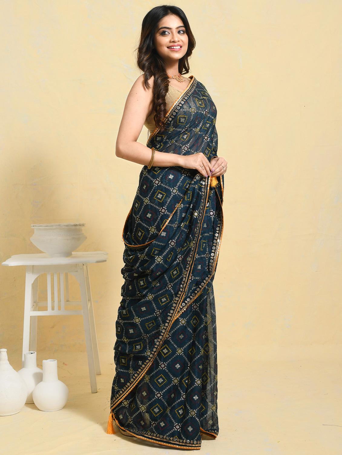 women printed casual wear saree with blouse - 21965532 - Standard Image - 1
