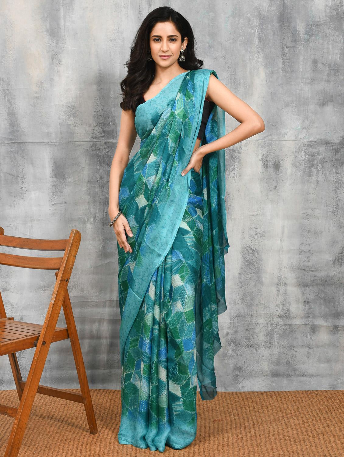 women printed casual wear saree with blouse - 21965587 -  Zoom Image - 0