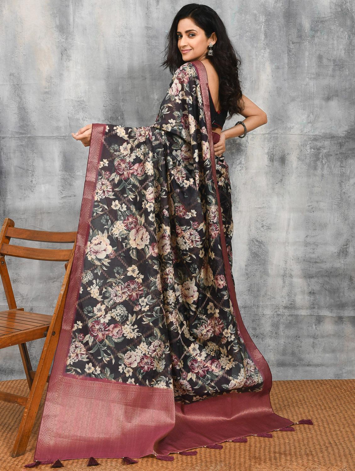women floral printed bordered saree with blouse - 21965599 -  Standard Image - 1