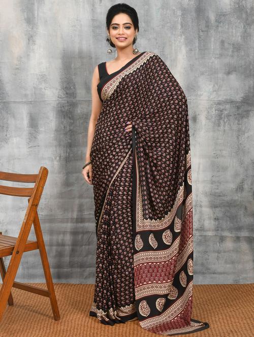 women printed casual wear saree with blouse - 21965613 -  Standard Image - 0
