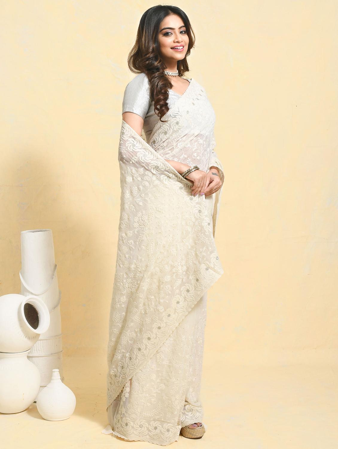 women solid with work embroidered saree with blouse - 21965624 - Standard Image - 1