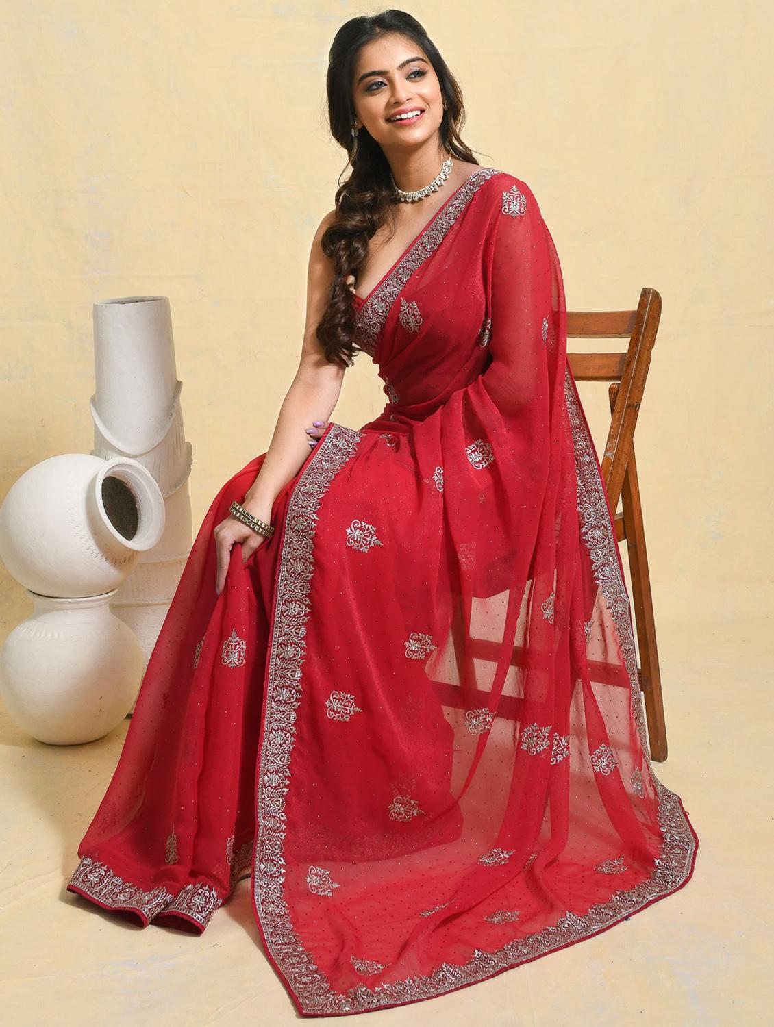 women solid with work embroidered saree with blouse - 21965640 - Standard Image - 4