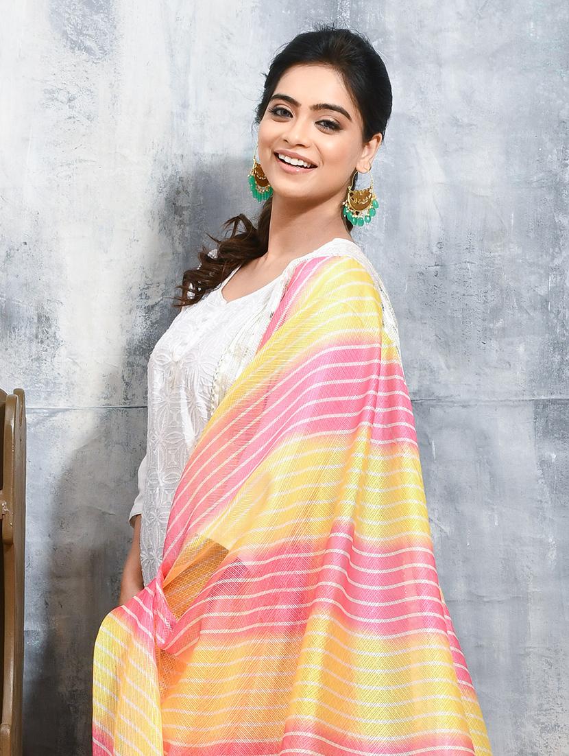 women striped printed dupatta - 21965726 - Standard Image - 4