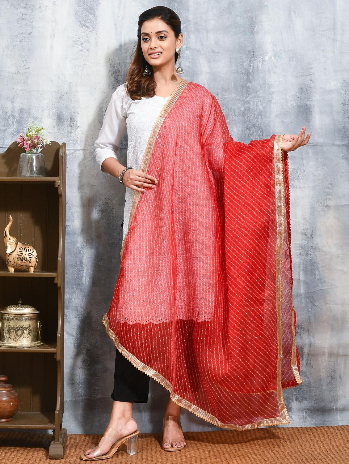 women red leheriya printed dupatta - 21965839 - Zoom Image - 0