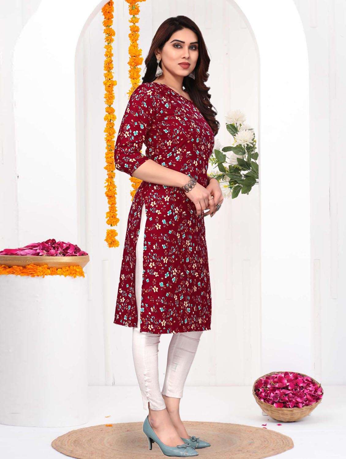 women printed three quarter sleeve straight kurta - 21965916 -  Standard Image - 1