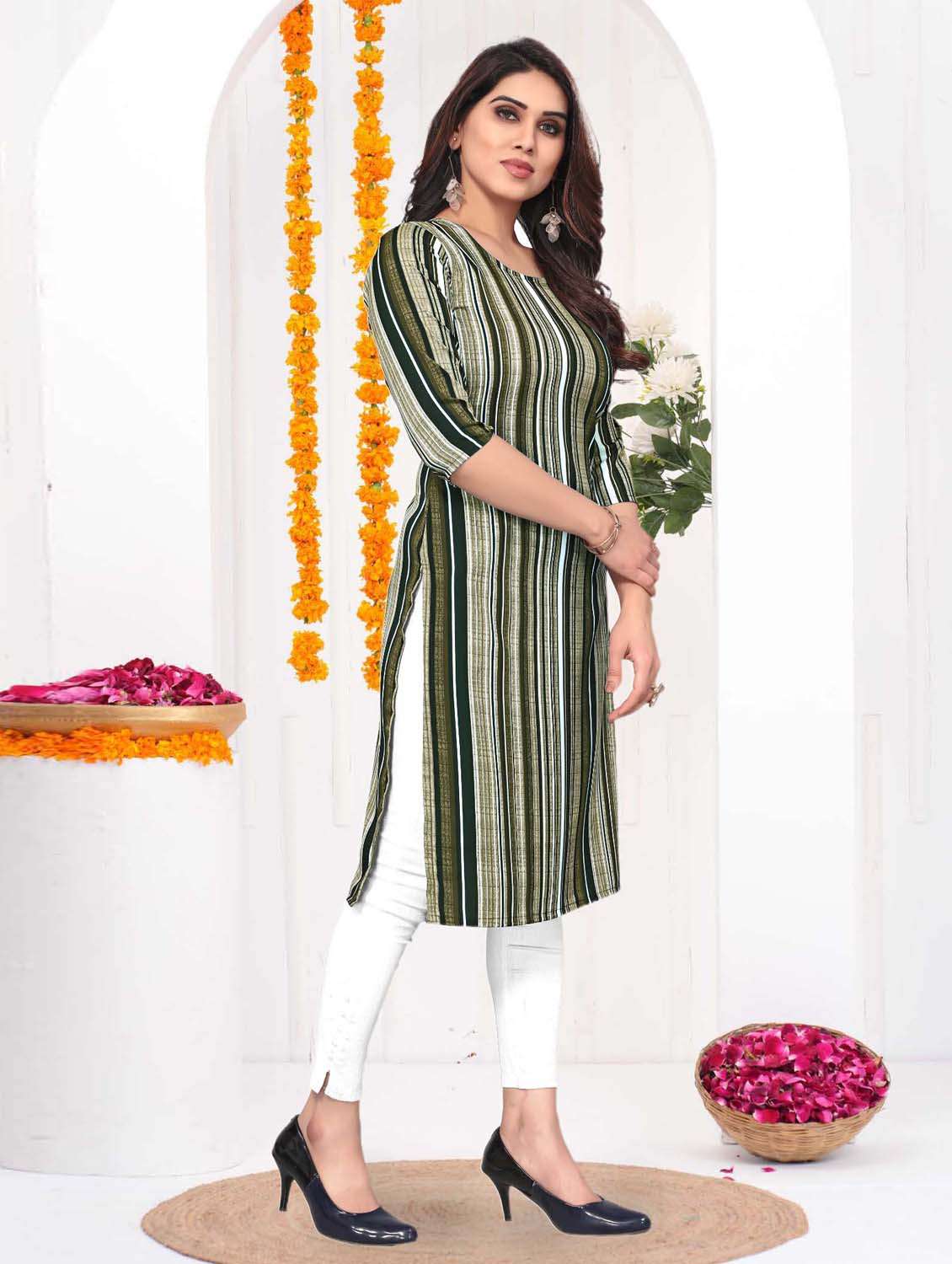 women striped three quarter sleeve straight kurta - 21965930 -  Standard Image - 1